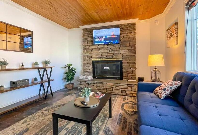 סוויטה, Moose And Maple Lodge