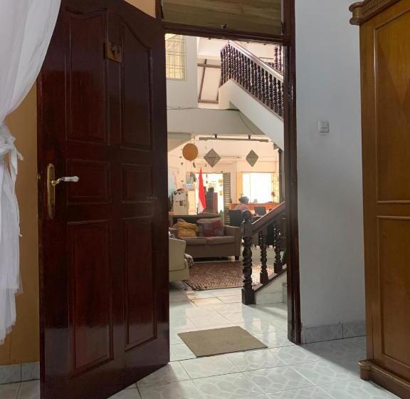 اتاق استاندارد, Nola S Homestay
