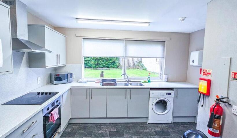 Номер Economy, Mystayinn Telford Guest House