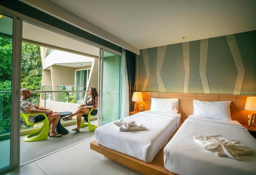 스탠다드 룸, Mad Monkey Phuket