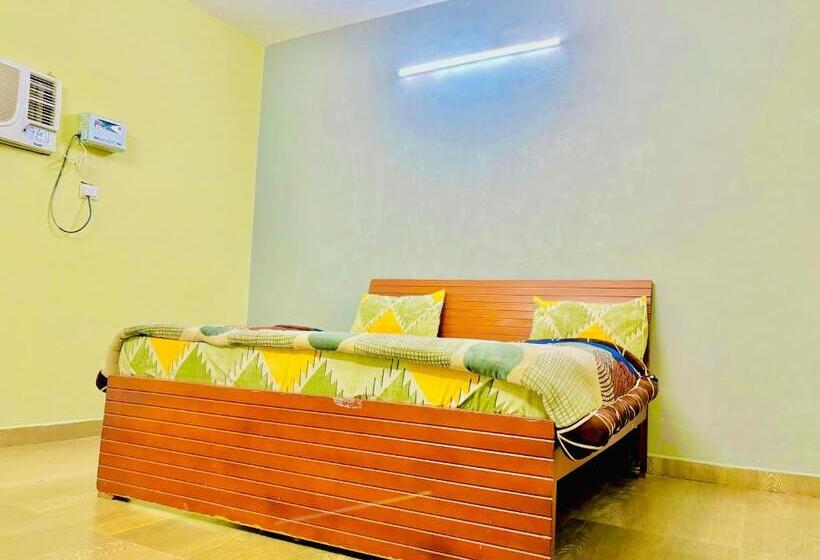 Номер Стандарт, Private Patties Farmhouse Gurgaon