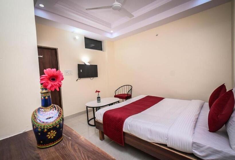 Номер Стандарт, Raj Residency