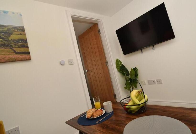 דירת חדר, Chester Road Serviced Apartments