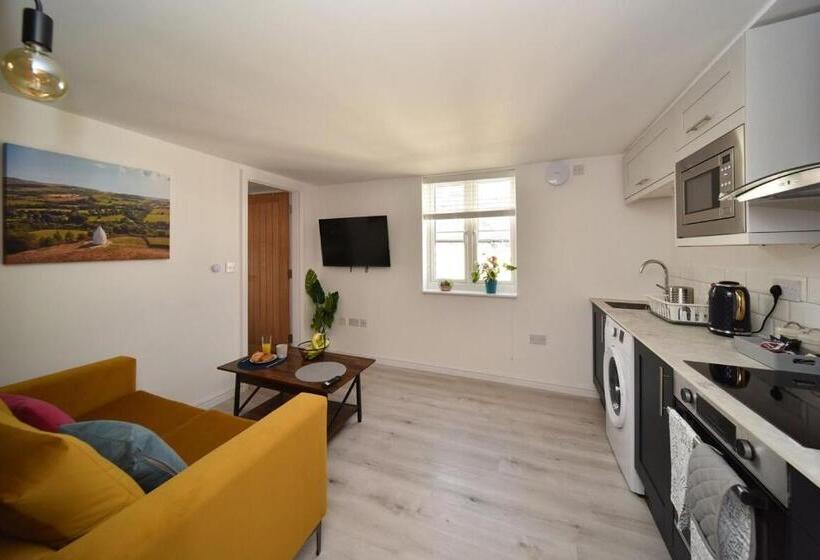 דירת חדר, Chester Road Serviced Apartments