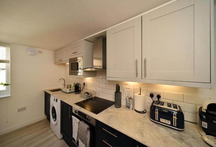 דירת חדר, Chester Road Serviced Apartments
