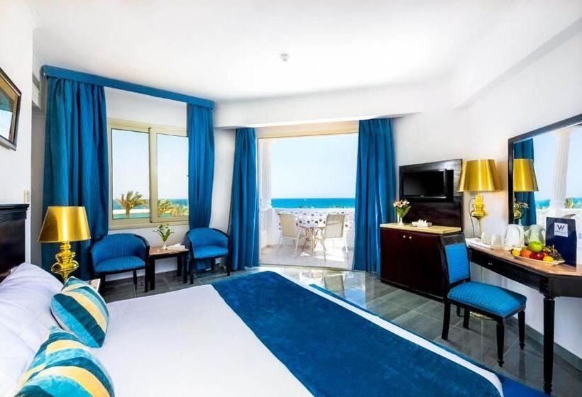 اتاق لوکس با چشم‌انداز دریا, White Valley Palace