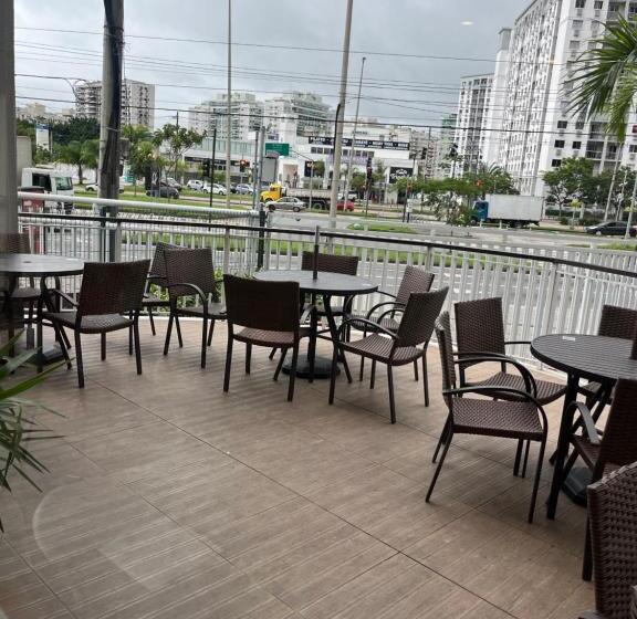 اتاق استاندارد سه نفره, Quality Flat Barra Da Tijuca