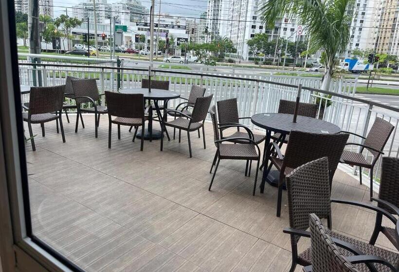 اتاق استاندارد سه نفره, Quality Flat Barra Da Tijuca