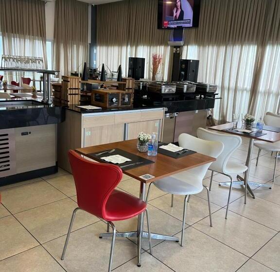 اتاق استاندارد سه نفره, Quality Flat Barra Da Tijuca
