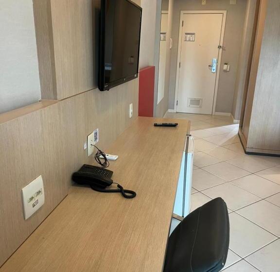 اتاق استاندارد سه نفره, Quality Flat Barra Da Tijuca