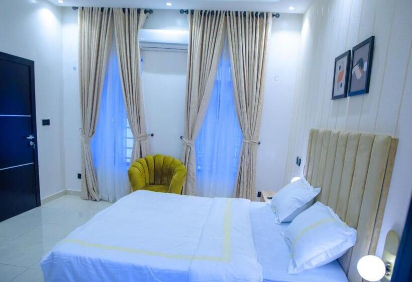 استودیوی لوکس, Elcastillo Homes
