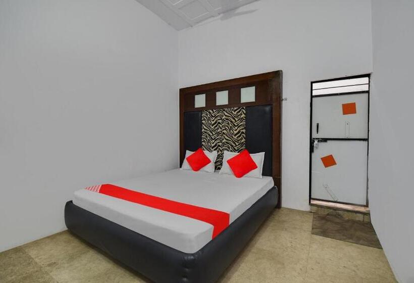 Трехместный Номер Классика, Oyo Dev Guest House