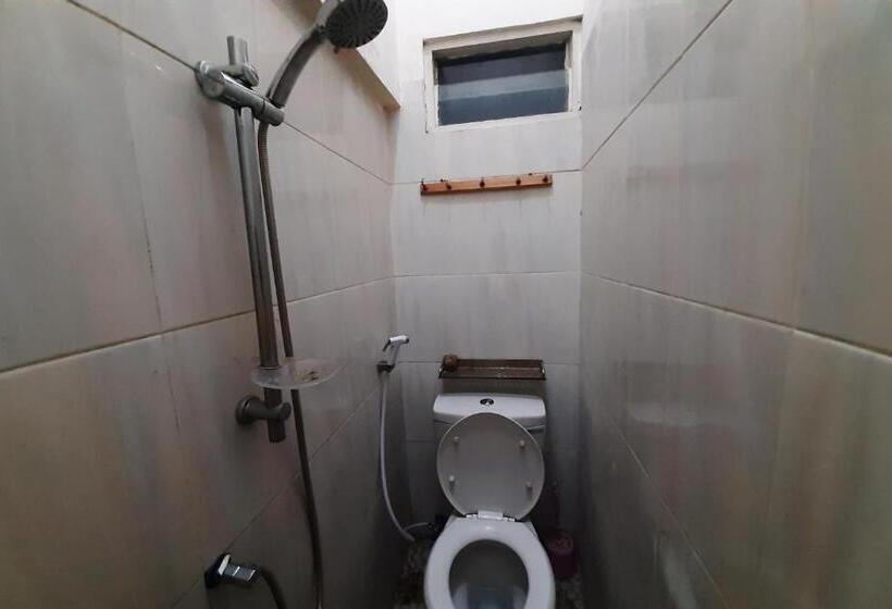 اتاق اکونومی, Spot On 93283 Sengon Kostel Syariah
