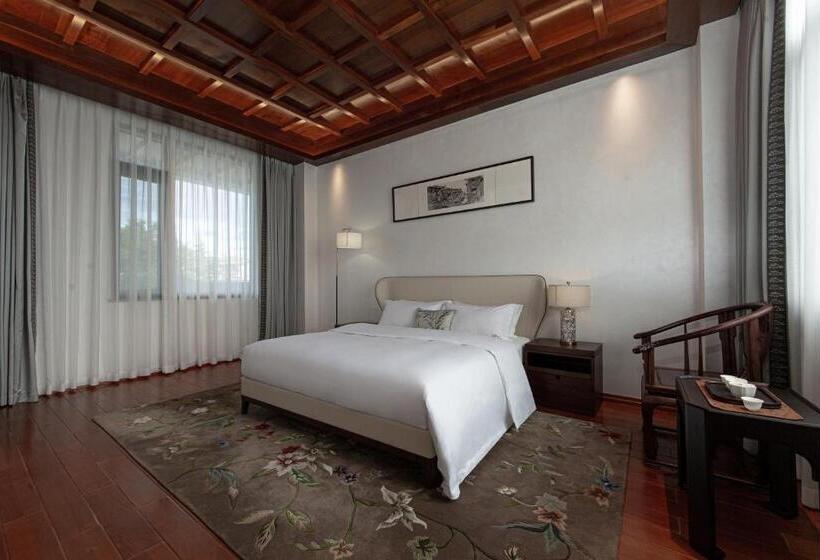 Номер Superior, Lijiang Heting Nakhi Boutique Hotel   Lijiang Ancient Town