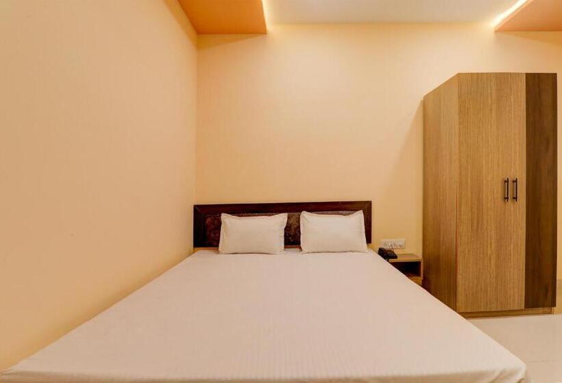 Трехместный Номер Классика, Oyo Hotel Ambika Palace