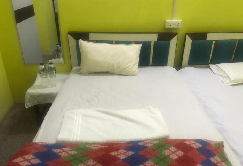 Номер Стандарт, Singh Guest House