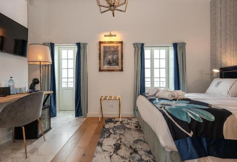 Deluxe Suite Sea View, Dona Maria
