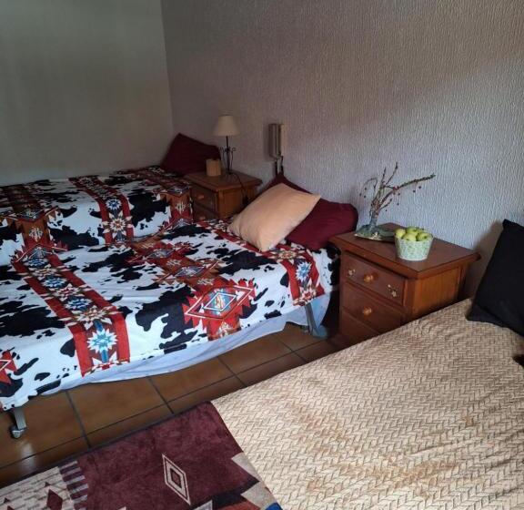 标准三人间, Hostal El Patio Restaurante