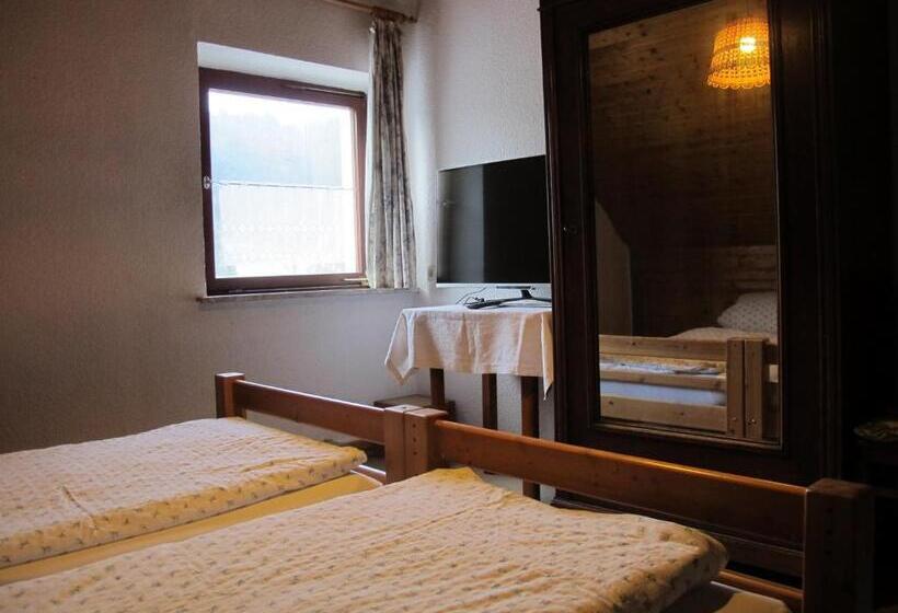 스탠다드 룸 공동 욕실, Gasthaus Adler