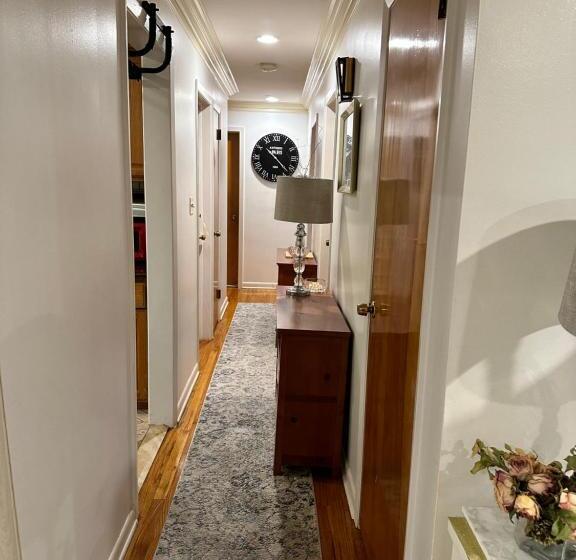 디럭스 스위트, Welcoming Private Suite With French Touches