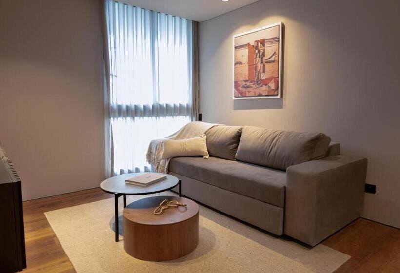 דירת חדר דלוקס, Kiin Living  Child Free Coliving