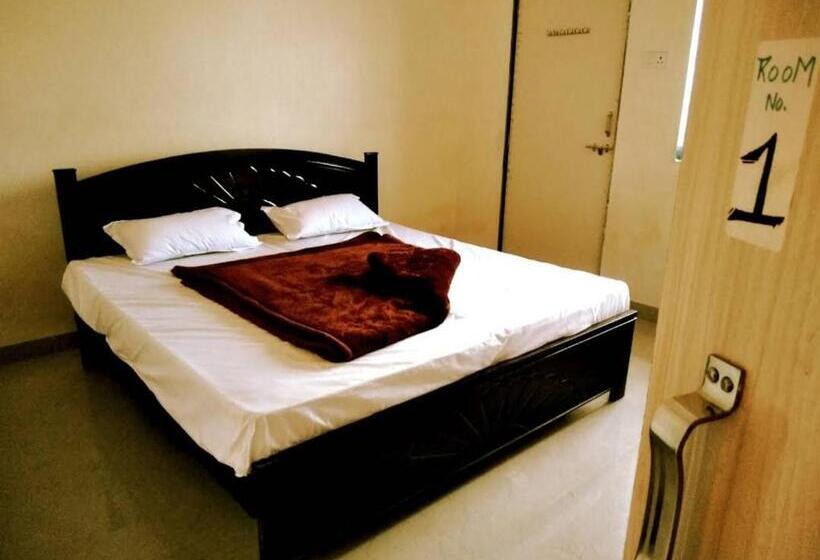 스탠다드 룸, Royal Palace Falna, Jawai