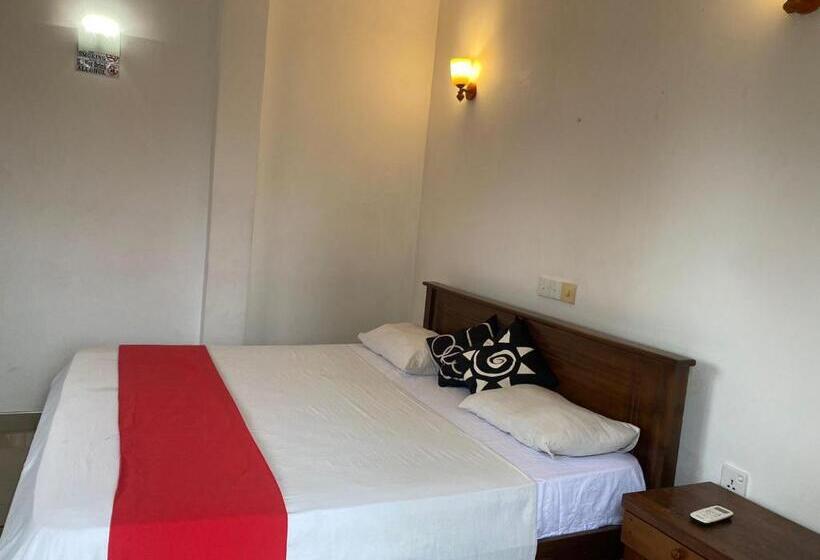 Номер Стандарт, Jj Villa Aluthgama
