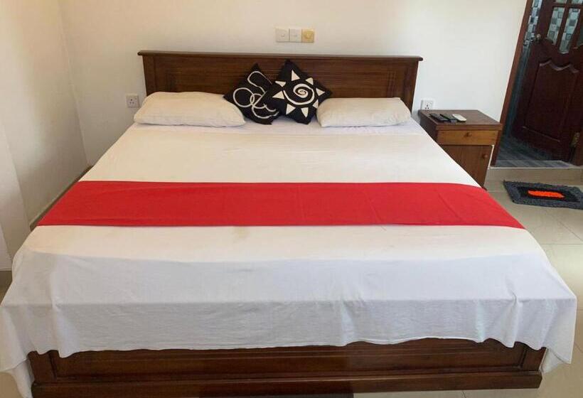 Номер Стандарт, Jj Villa Aluthgama