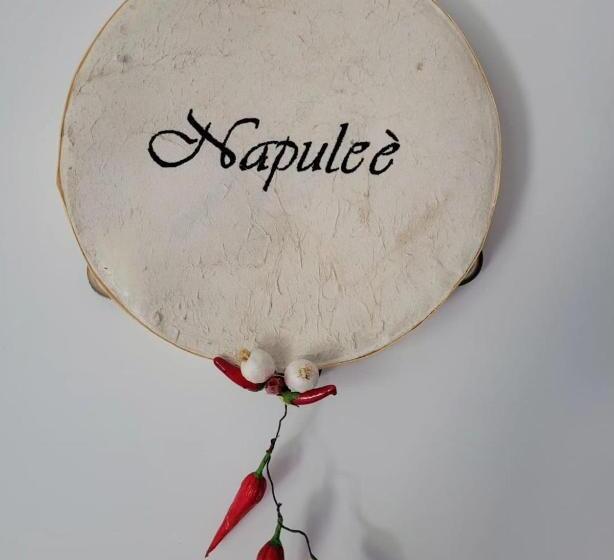 Quarto Triplo Comfort, La Smorfia