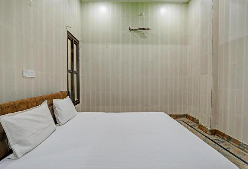 Трехместный Номер Классика, Oyo Royal Galaxy