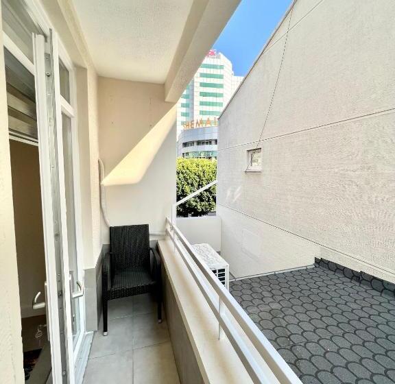 带1个卧室的公寓, Antalya Lara Bölgesinde Lüks Evimiz