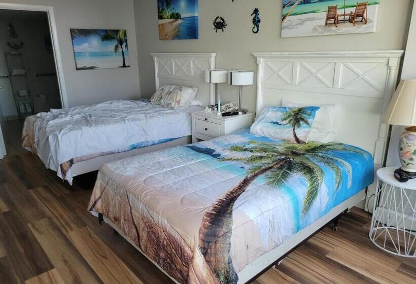 Студия Стандарт Вид на Море, Beautiful Oceanview Condo With 75 Inch Tv