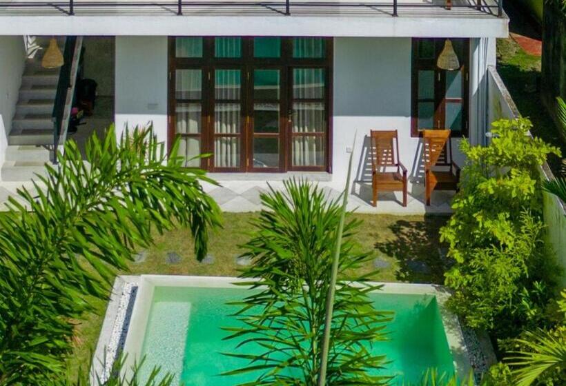 Quarto Deluxe, Marshmellow Surf Villa With Pool   Sri Lanka