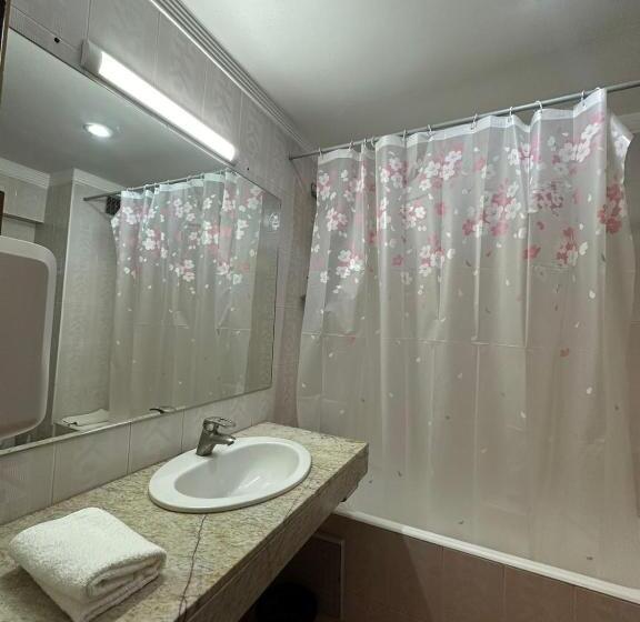 Quarto Triplo Estandar com Sacada, Amrouss Touristic Darmaroc