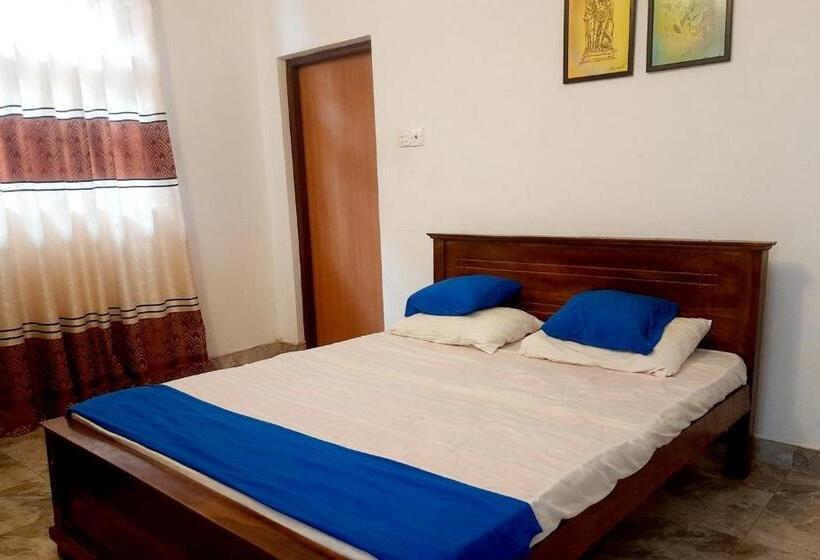 Номер Стандарт, Leyon Tourist Inn