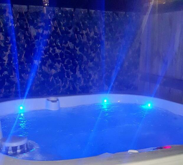 استودیو خانوادگی, Rotoruas Tiny Gem Bnb With Spa