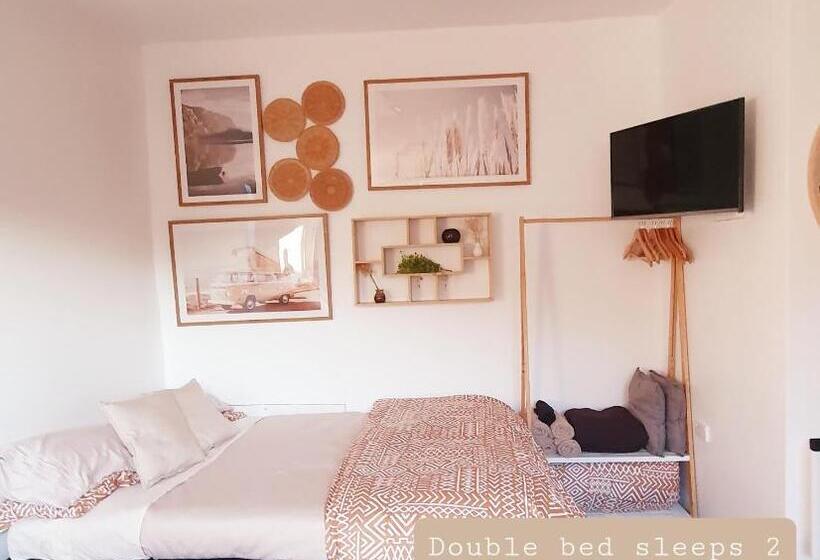 استودیو خانوادگی, Rotoruas Tiny Gem Bnb With Spa