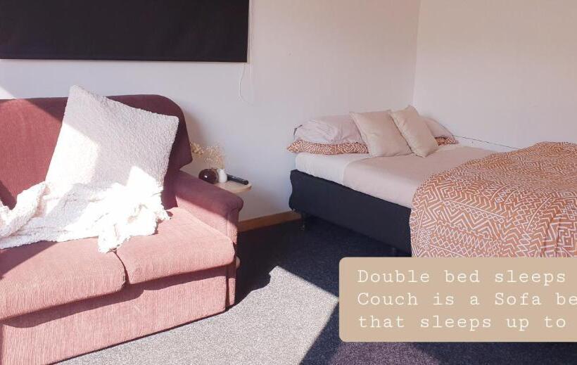 استودیو خانوادگی, Rotoruas Tiny Gem Bnb With Spa