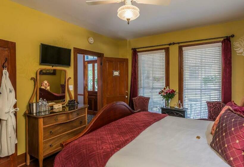 キングサイズベッドのデラックスルーム, Carriage Way Inn Bed & Breakfast Adults Only   21 Years Old And Up