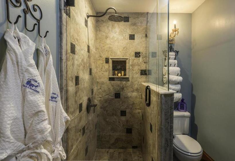 キングサイズベッドのデラックスルーム, Carriage Way Inn Bed & Breakfast Adults Only   21 Years Old And Up