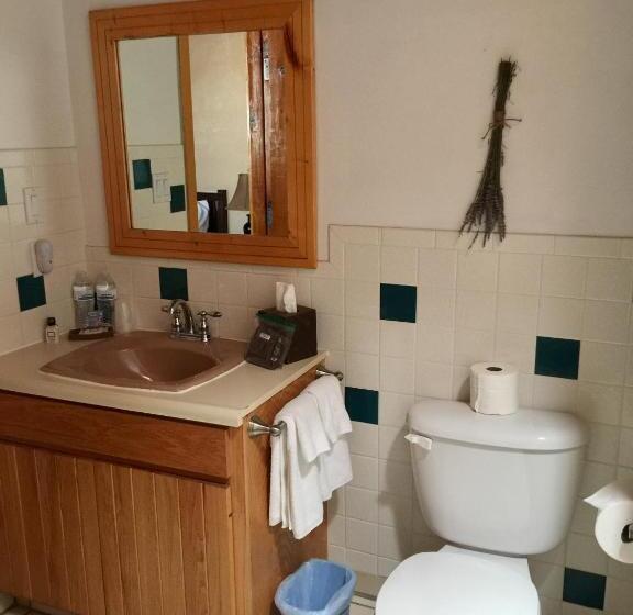 Полулюкс Повышенной Комфортности, Guadalupe Inn