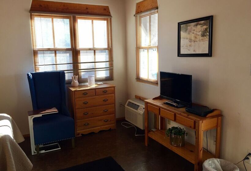 Номер Стандарт, Guadalupe Inn