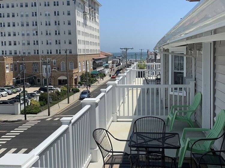 스위트, Ocean Manor 1100 Inn