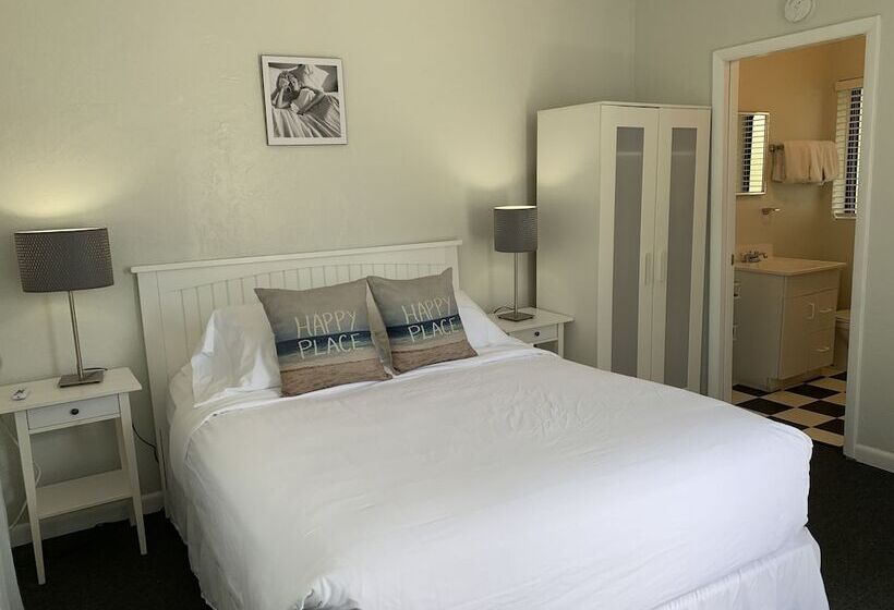 家庭工作室, Sabal Palms Inn