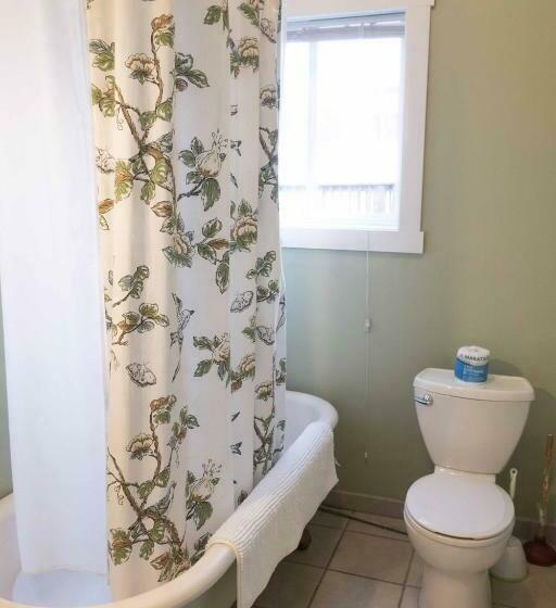 Студия Стандарт, Sauerdough Lodging