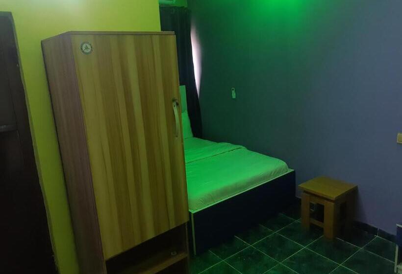 اتاق استاندارد یک نفره, Block 3 Hotel And Suites
