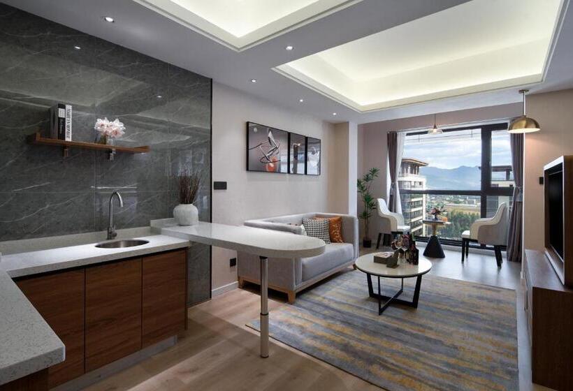 جناح مطلّ علي الجبل, Argyle Resort Lijiang