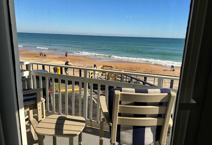 스탠다드 스튜디오 바다 전망, Ob Oceanfront Studio   Closest To The Beach