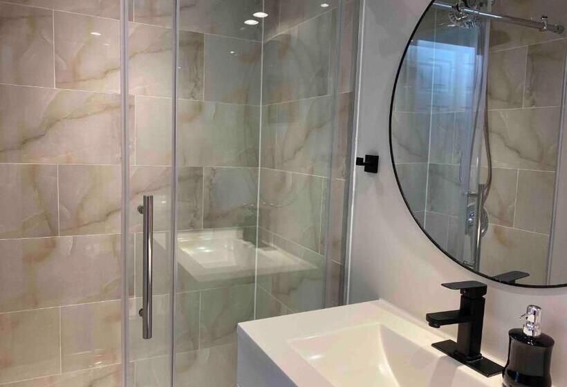 豪华家庭房间, Grandravine/beautiful Unit Near Downtown Toronto