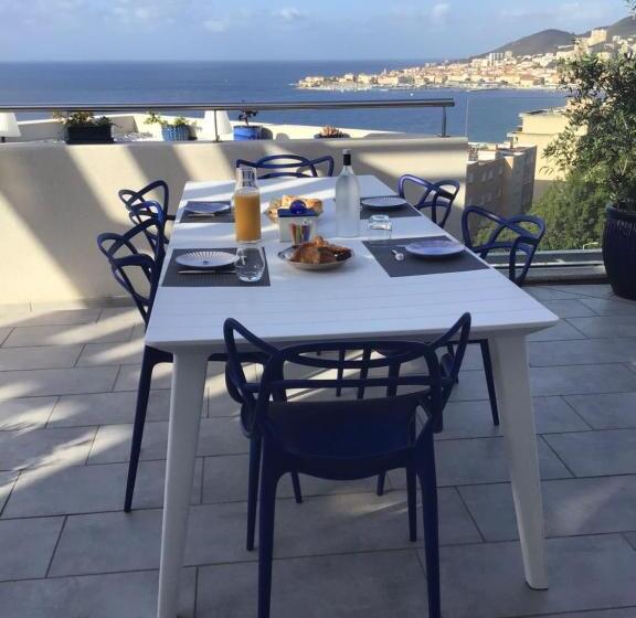 سوییت با چشم‌انداز دریا, Suite Avec 2 Chambres D Hôtes Pour 1 à 4 Personnes Avec Terrasse, Vue Mer, Parking Privé, Proche Por